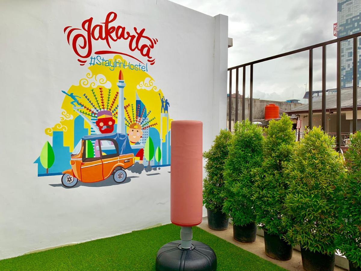 Stay Inn Hostel Jakarta Exteriör bild